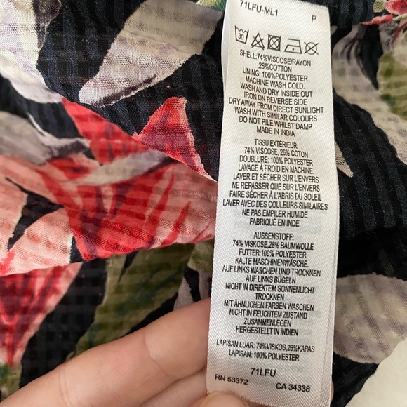 French Connection floral wrap mini dress - Picture 14 of 14